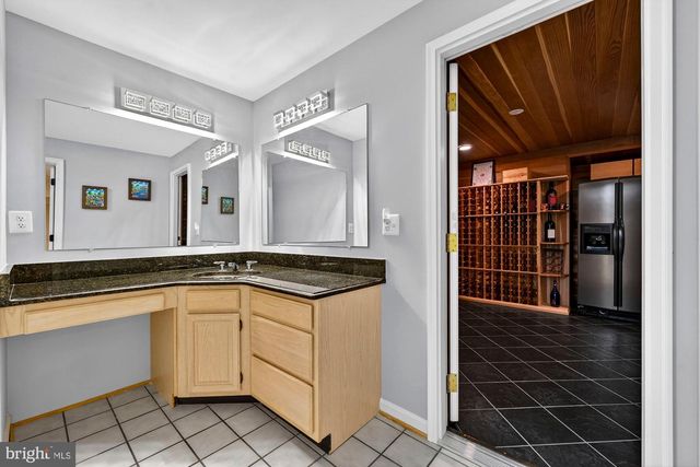 15197 WETHERBURN DR, Centreville, VA 20120