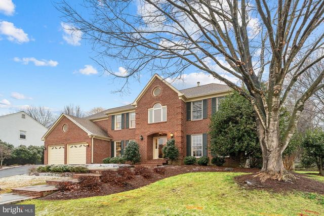 15197 WETHERBURN DR, Centreville, VA 20120