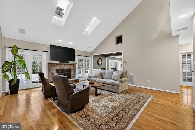 15197 WETHERBURN DR, Centreville, VA 20120