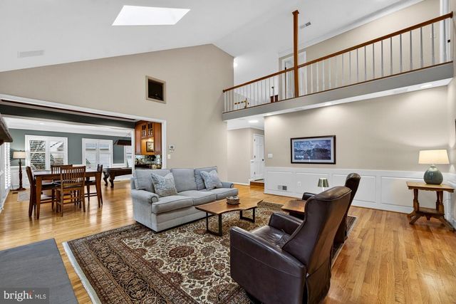 15197 WETHERBURN DR, Centreville, VA 20120