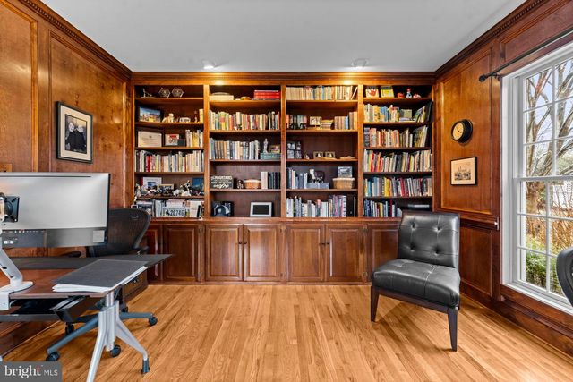 15197 WETHERBURN DR, Centreville, VA 20120