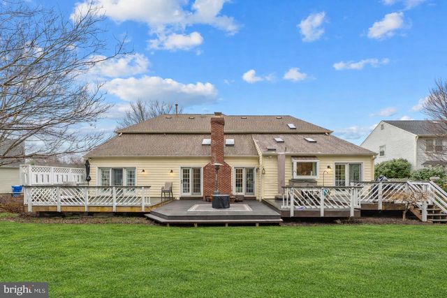 15197 WETHERBURN DR, Centreville, VA 20120