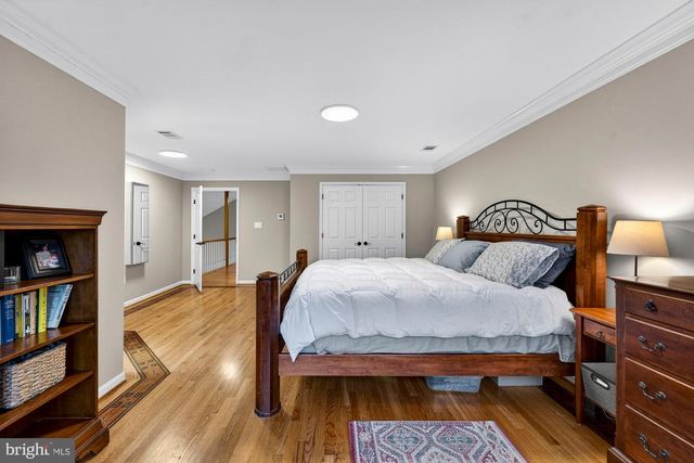 15197 WETHERBURN DR, Centreville, VA 20120