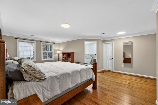 15197 WETHERBURN DR, Centreville, VA 20120