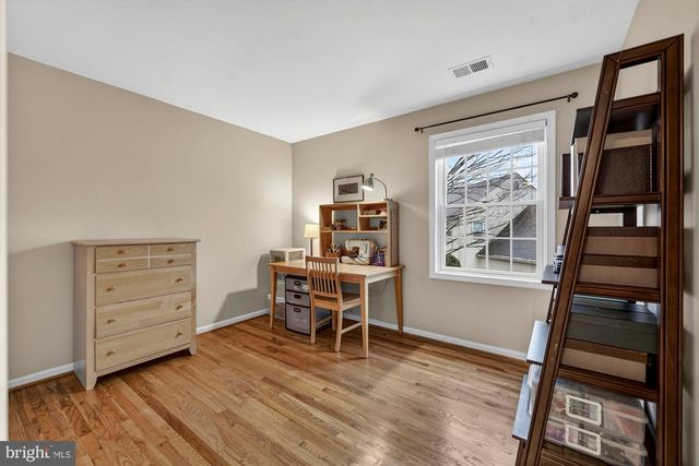 15197 WETHERBURN DR, Centreville, VA 20120