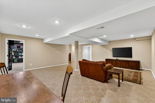 15197 WETHERBURN DR, Centreville, VA 20120