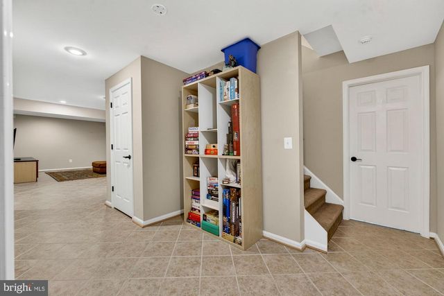 15197 WETHERBURN DR, Centreville, VA 20120