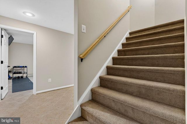 15197 WETHERBURN DR, Centreville, VA 20120