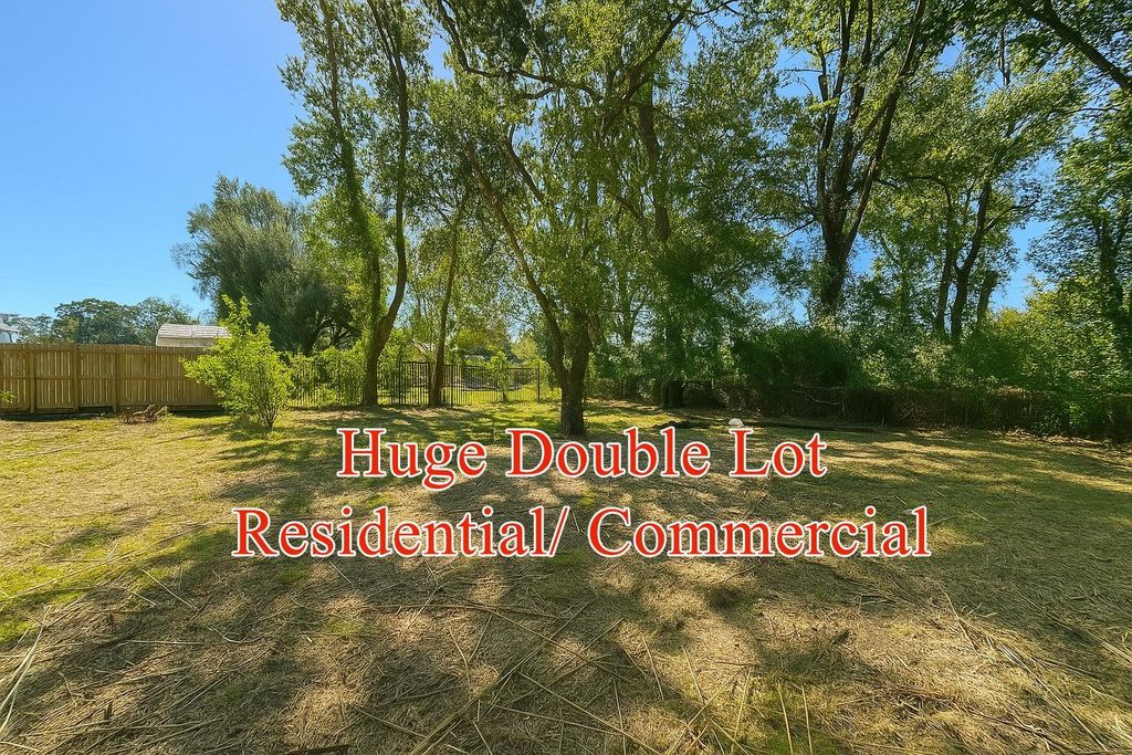 5626 E Hillside Drive, Houston, TX 77039