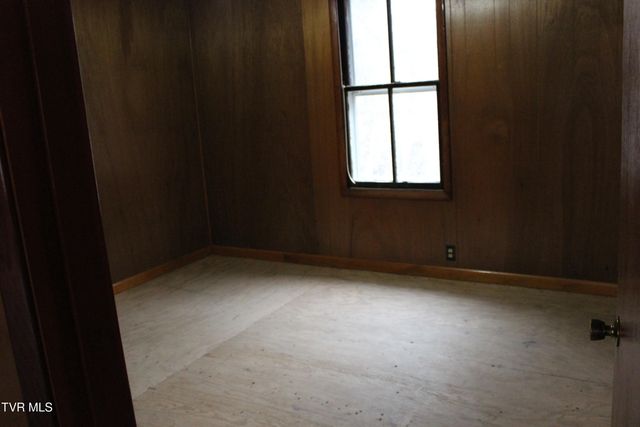 106 River Road, Church Hill, TN 37642