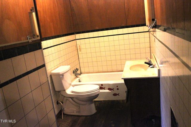 106 River Road, Church Hill, TN 37642