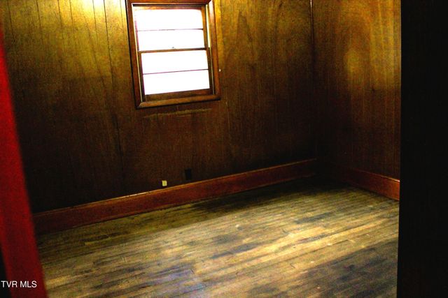 106 River Road, Church Hill, TN 37642