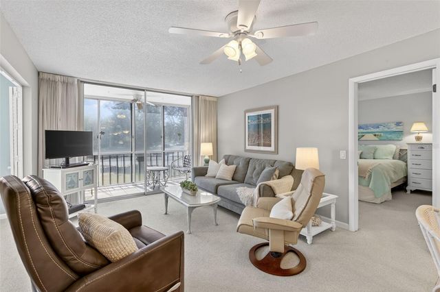 519 ALBEE FARM ROAD 214, Venice, FL 34285