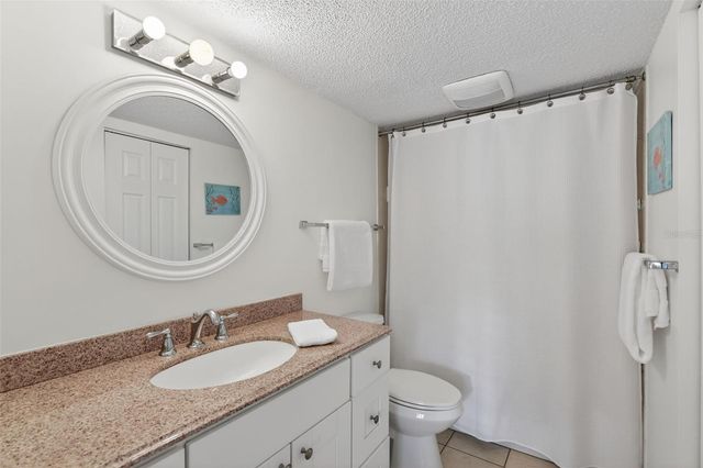 519 ALBEE FARM ROAD 214, Venice, FL 34285