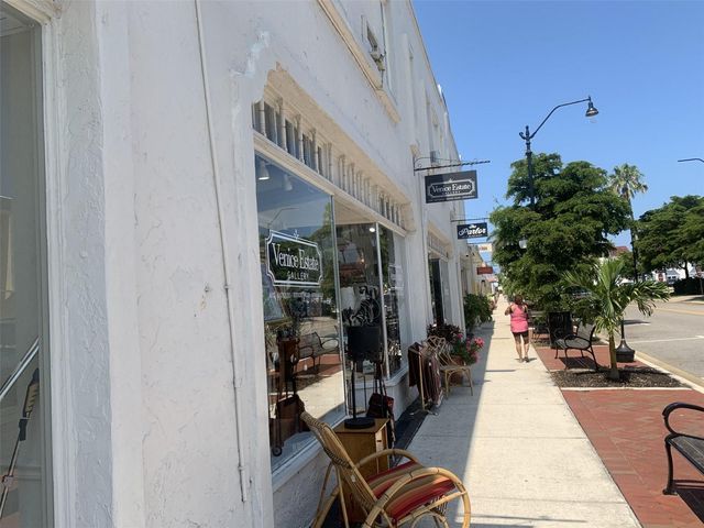 519 ALBEE FARM ROAD 214, Venice, FL 34285