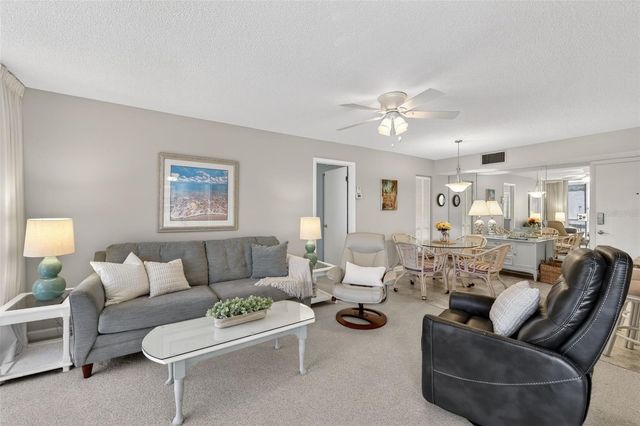 519 ALBEE FARM ROAD 214, Venice, FL 34285