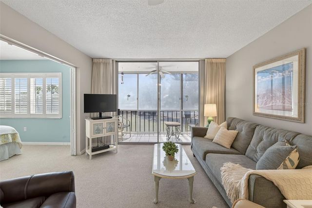 519 ALBEE FARM ROAD 214, Venice, FL 34285