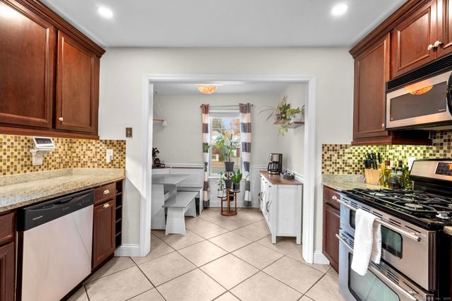 125 Wood Avenue, Stratford, CT 06614