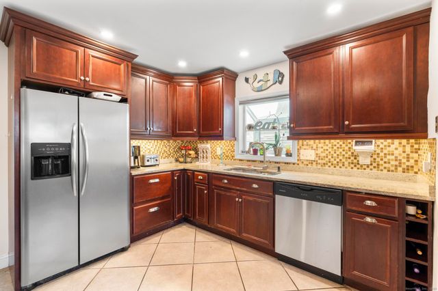 125 Wood Avenue, Stratford, CT 06614