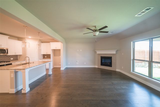 14633 Donner Trail, Fort Worth, TX 76262