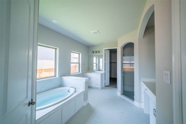 14633 Donner Trail, Fort Worth, TX 76262