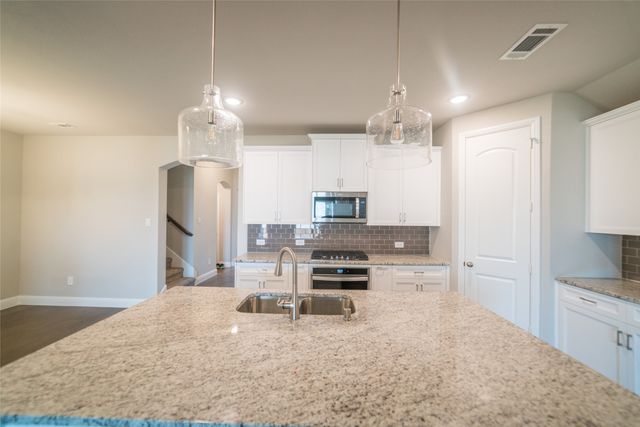 14633 Donner Trail, Fort Worth, TX 76262