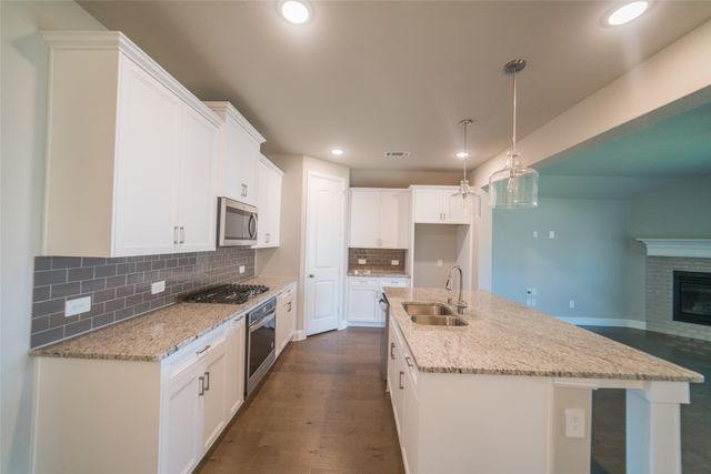 14633 Donner Trail, Fort Worth, TX 76262