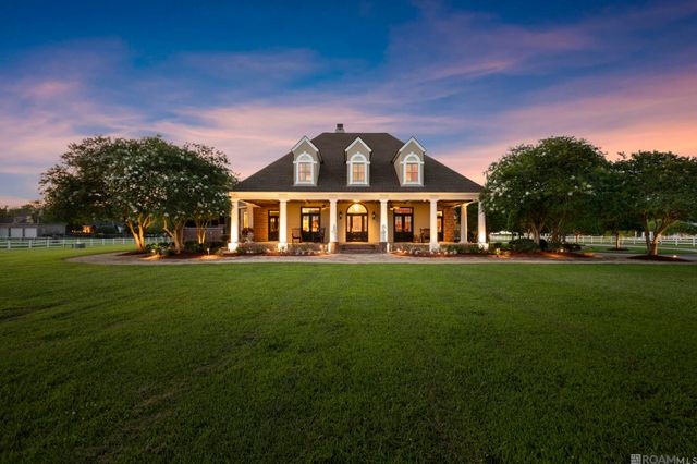 40322 Loosemoore Road, Gonzales, LA 70737
