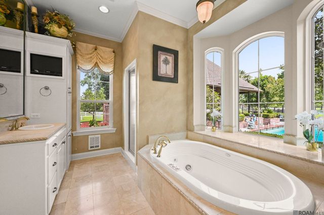 40322 Loosemoore Road, Gonzales, LA 70737