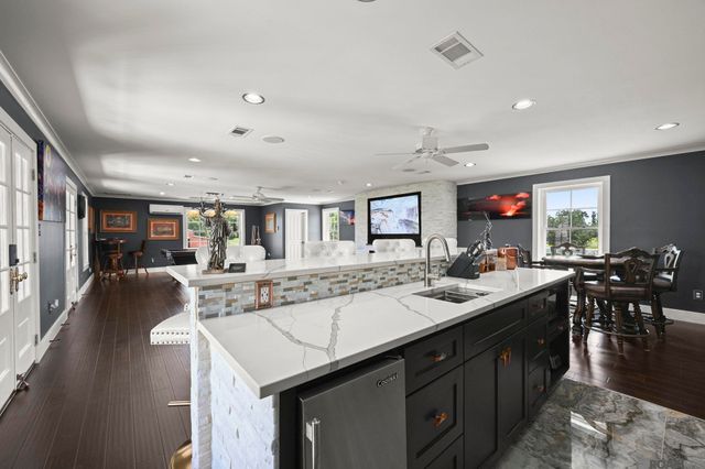 40322 Loosemoore Road, Gonzales, LA 70737