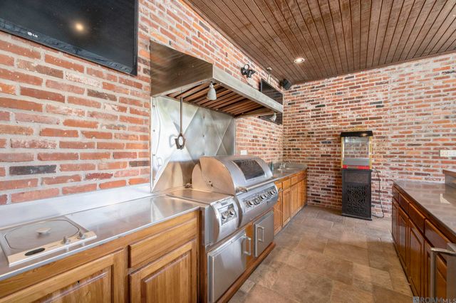 40322 Loosemoore Road, Gonzales, LA 70737