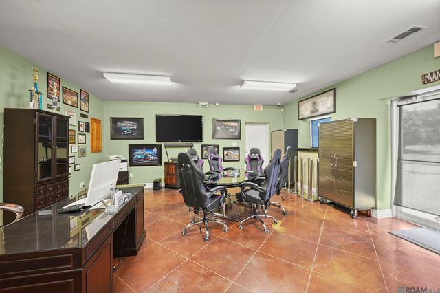 40322 Loosemoore Road, Gonzales, LA 70737