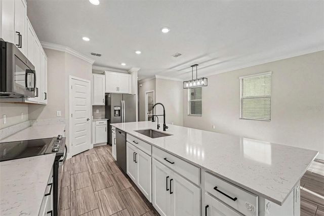 9604 LITTLE BLUESTEM DRIVE, Land O Lakes, FL 34637
