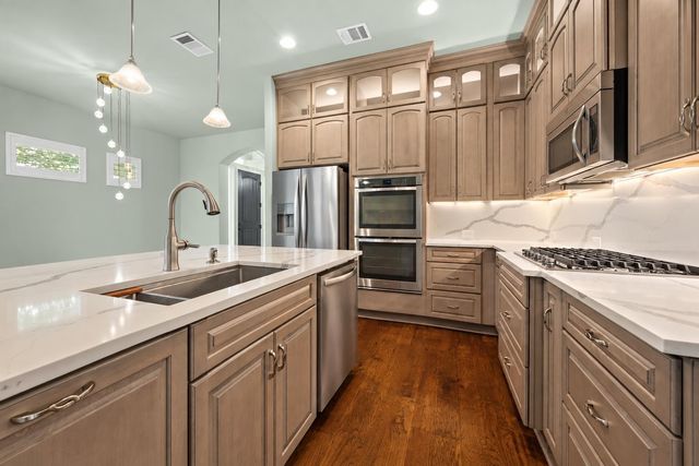 214 Darwins WAY, Lakeway, TX 78734