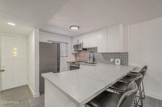 4701 N 68TH Street 111, Scottsdale, AZ 85251