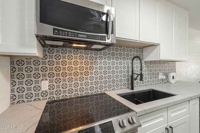 4701 N 68TH Street 111, Scottsdale, AZ 85251
