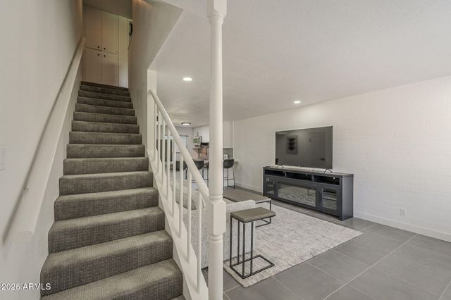 4701 N 68TH Street 111, Scottsdale, AZ 85251