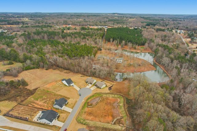 352 Dogwood Trail, Campobello, SC 29322