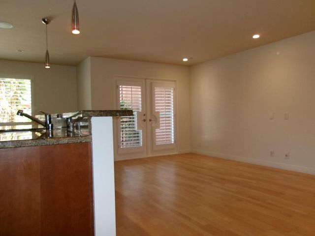 1855 Palm View Place 123, Santa Clara, CA 95050