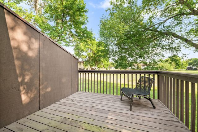 8717 N Maplebrook Circle, Brooklyn Park, MN 55445