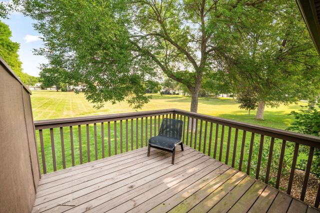 8717 N Maplebrook Circle, Brooklyn Park, MN 55445