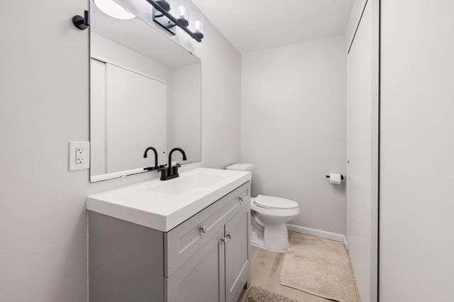 8717 N Maplebrook Circle, Brooklyn Park, MN 55445