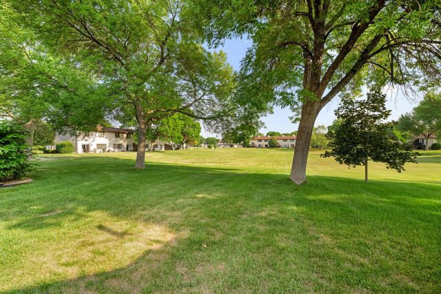 8717 N Maplebrook Circle, Brooklyn Park, MN 55445