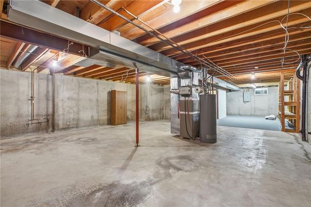 102 W Sierra Drive, Raymore, MO 64083
