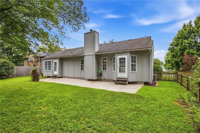 102 W Sierra Drive, Raymore, MO 64083