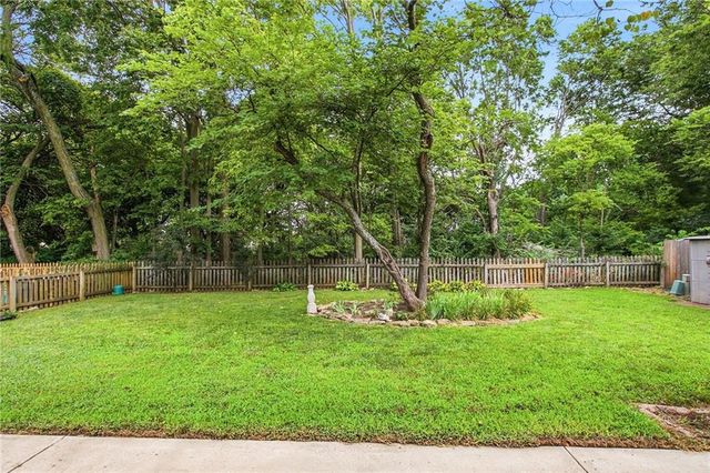 102 W Sierra Drive, Raymore, MO 64083
