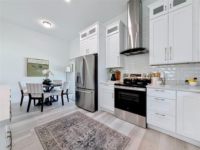 6481 28TH STREET N, St Petersburg, FL 33702