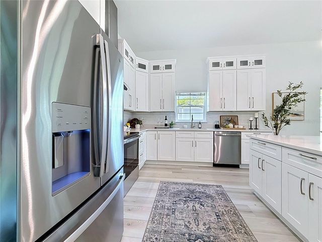 6481 28TH STREET N, St Petersburg, FL 33702