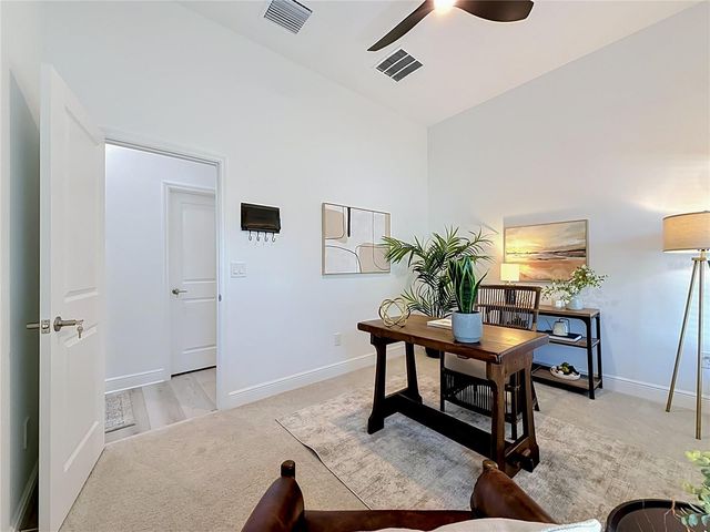 6481 28TH STREET N, St Petersburg, FL 33702