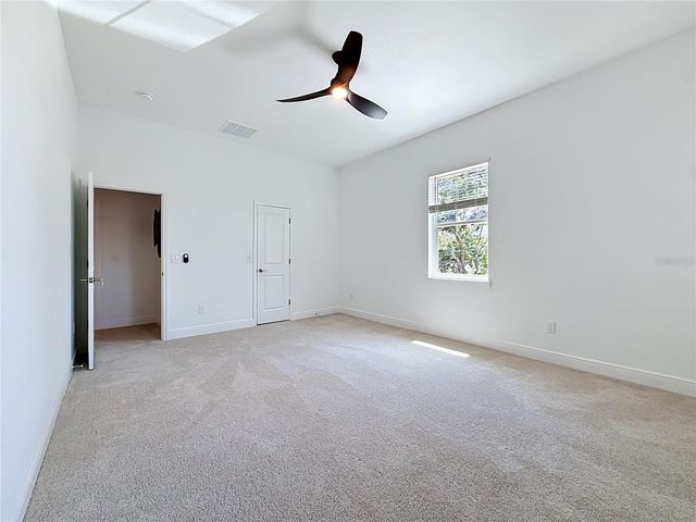 6481 28TH STREET N, St Petersburg, FL 33702